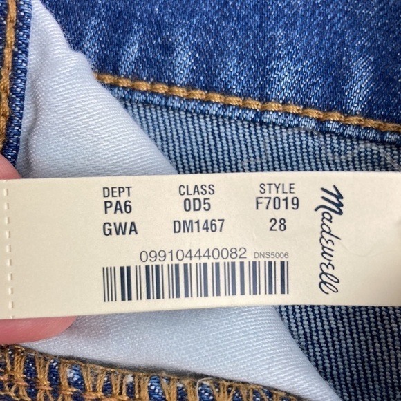Madewell NWT High Rise Cuffed Denim Shorts 28 Glenoaks Raw Hem Coastal Cowgirl - Picture 7 of 16